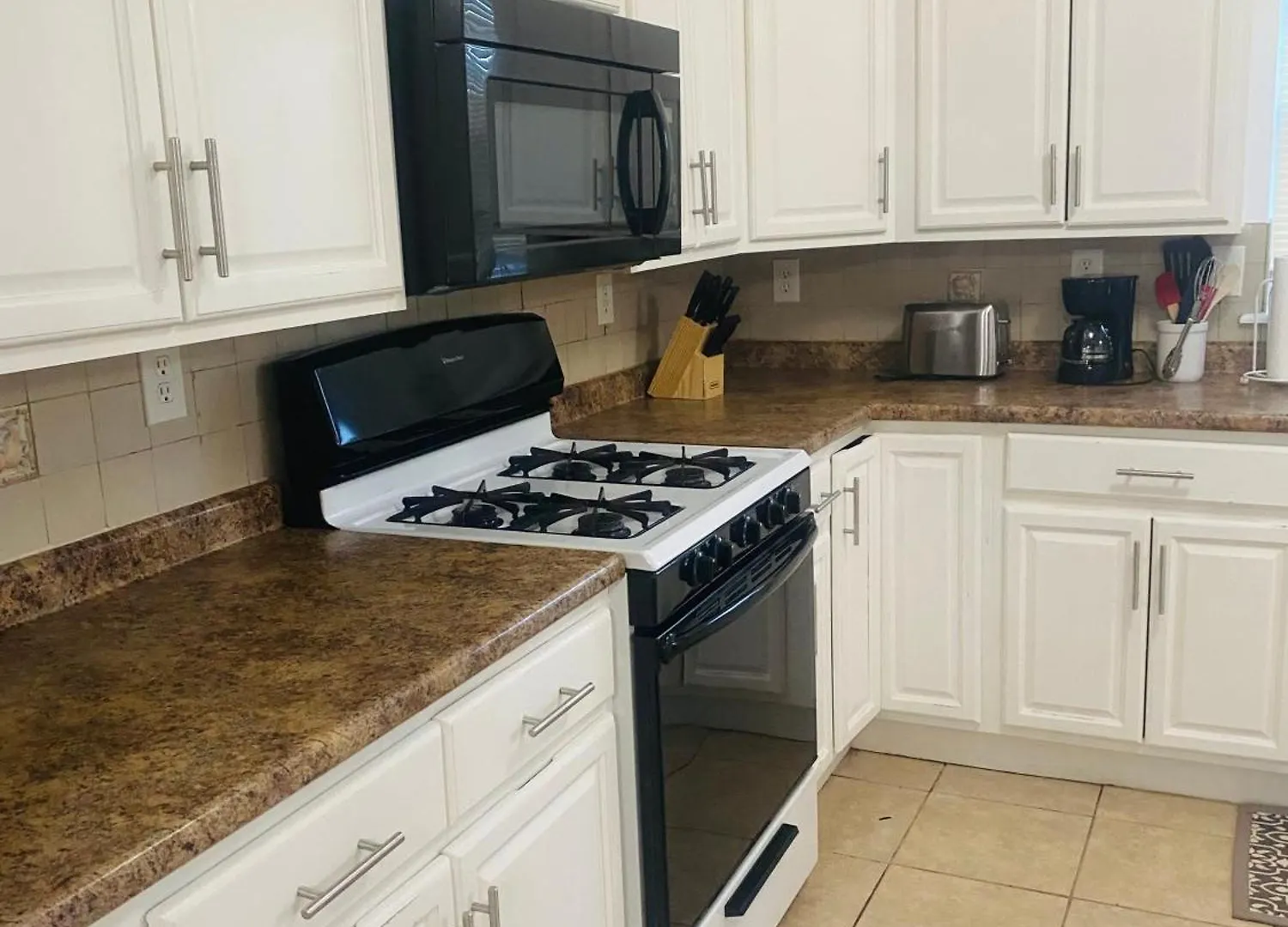 Cozy Evergreen Apartment By Newark Airport